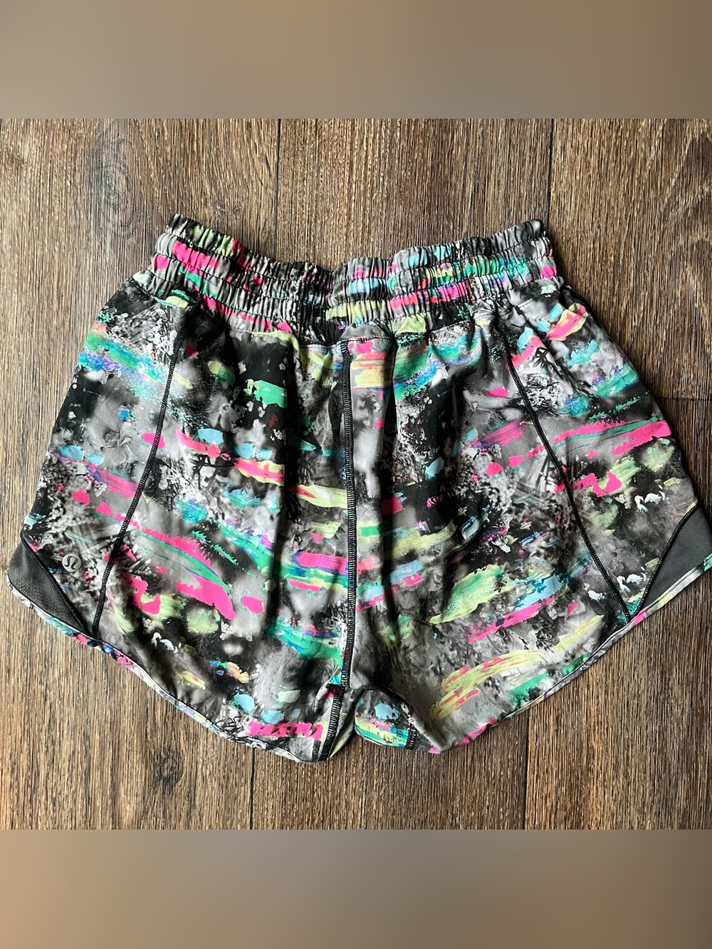 Lululemon athletica W7DDQ multicolor hotty hot 4” running athletic shorts 6 tall - Picture 2 of 10